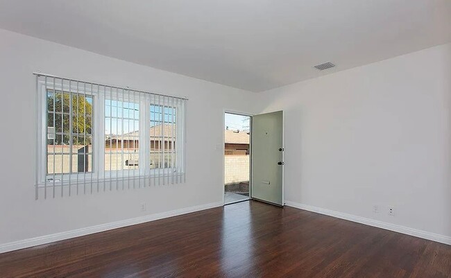 Photo - 2001 Linda Rosa Ct