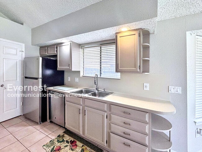 Photo - 2734 Indian Trail Dr