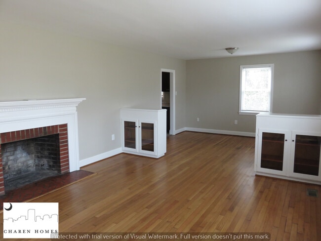 Photo - 1909 S Battery Dr