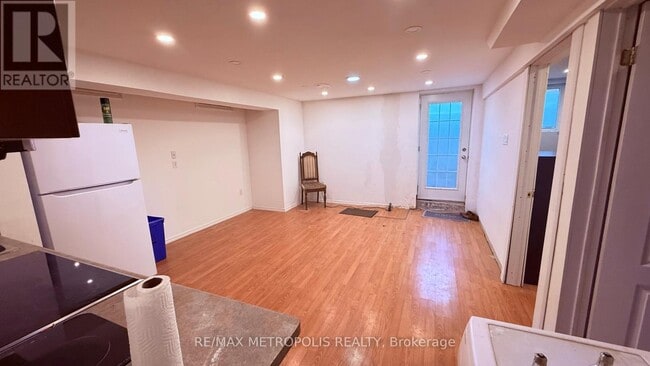 Photo - 1292 Ravencliffe Ct