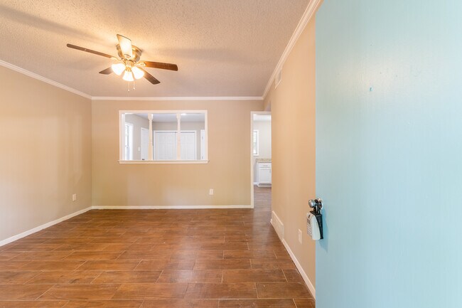 Photo - 4468 Tarleton Dr