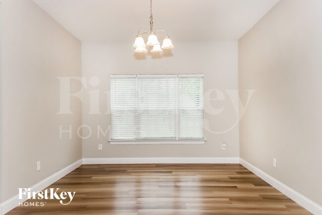 Photo - 105 Windstone Dr