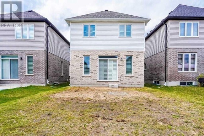 Photo - 213 Sedgewood St