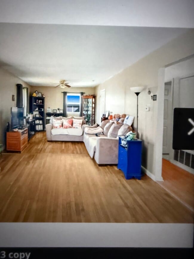 Photo - 27 Runyon Ave