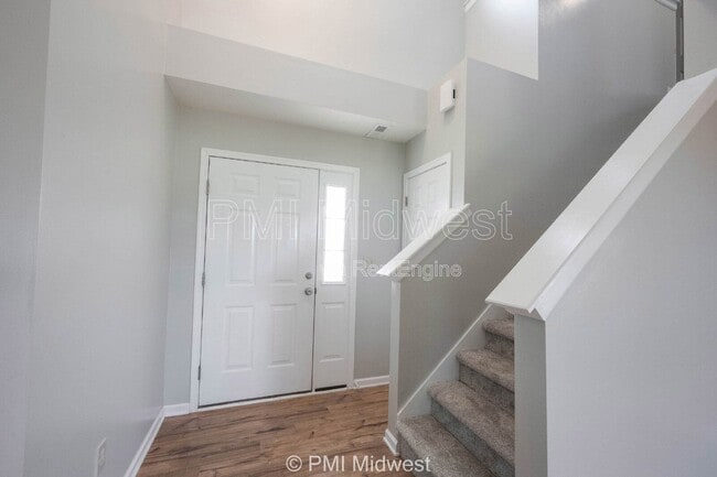 Photo - 8802 Benjamin Ln