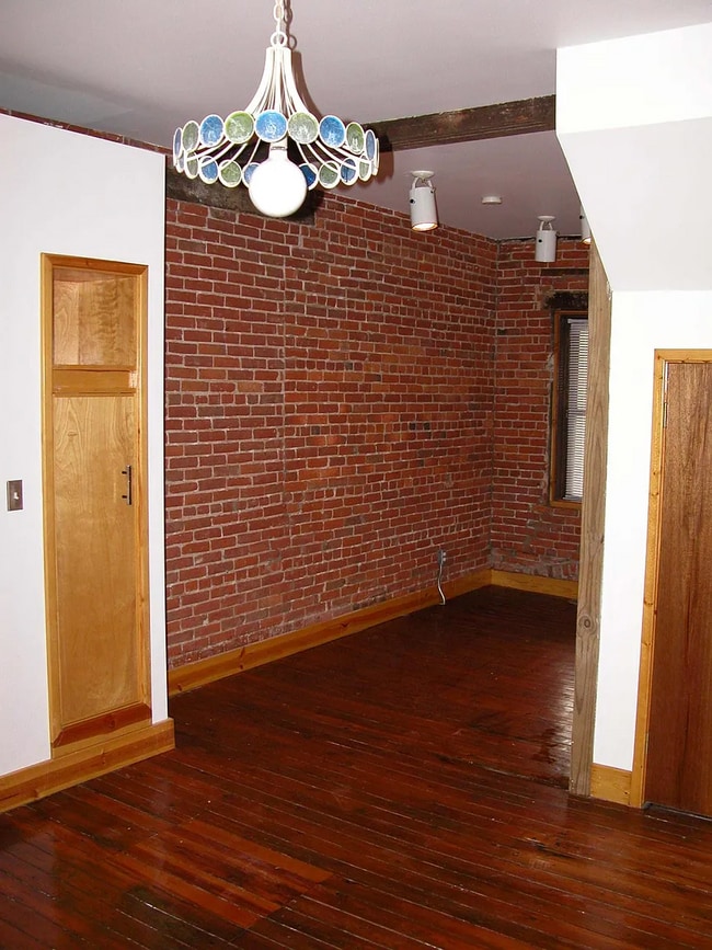 Photo - W 54th Triplex Unidad 1