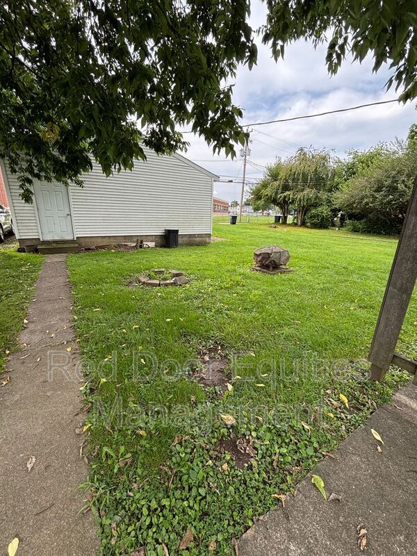 132 Lake St
