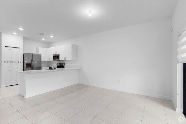 Building Photo - 15983 SW 2nd Pl Rental