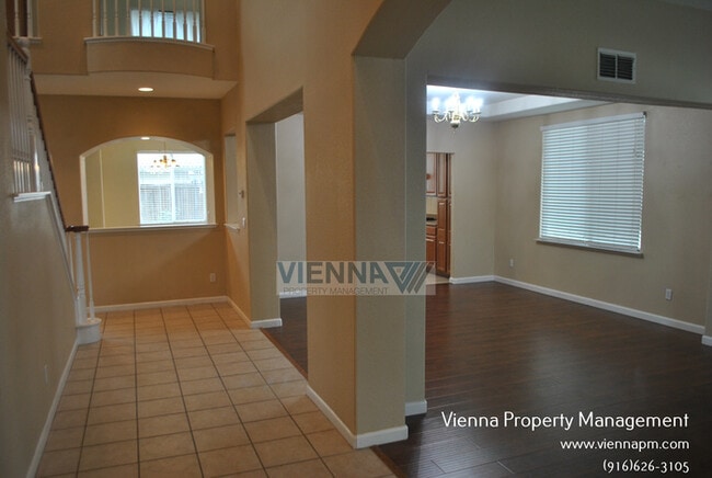 Photo - Beautiful 4 Bedroom + Study in Desirable Neighborhood