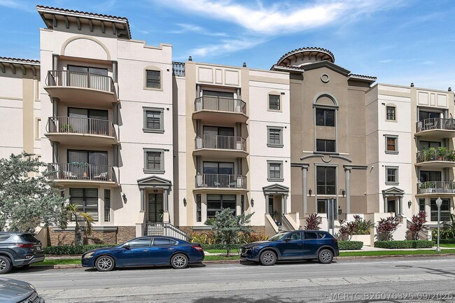 1650 Galiano St Unit 403
