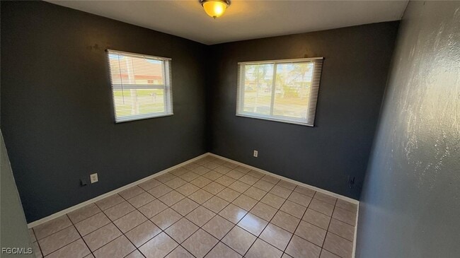 Building Photo - 15 SE 24th Ave Unit A
