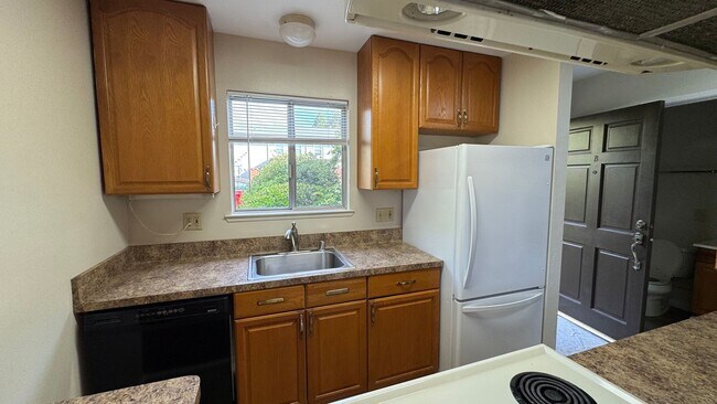 65 Donegal Way Unit B