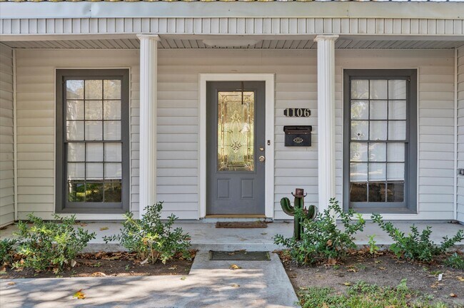 Photo - 1106 Oriole Ln