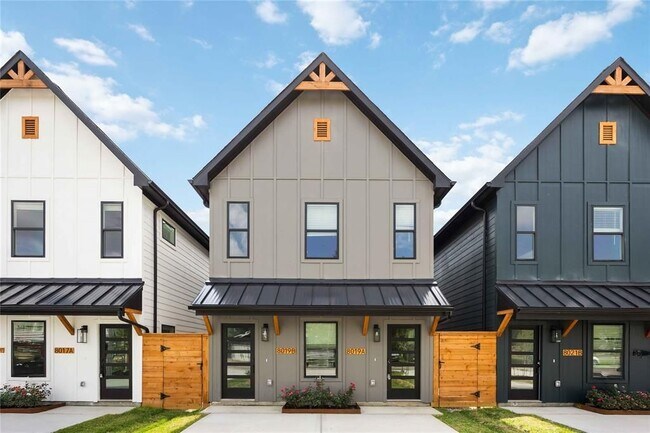 Building Photo - 8019 Cora St