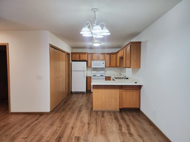 Std Living Area - The Villas at Vista North Apartments