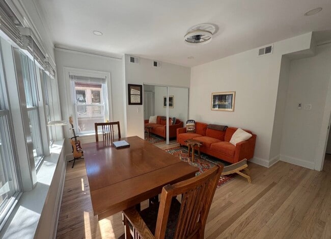 Building Photo - 3346 N Central Park Ave Unit 2S Rental