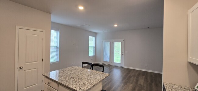 Photo - 1230 Mason Dl