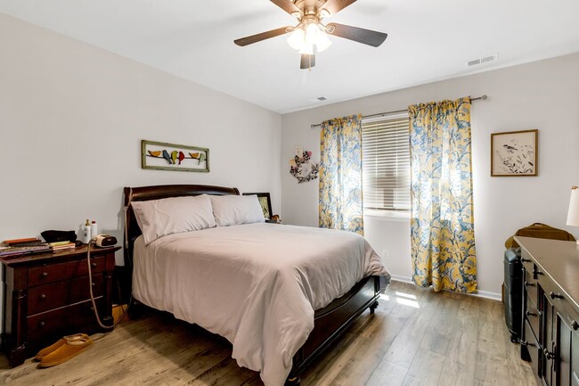 Photo - 376 Brennan Dr