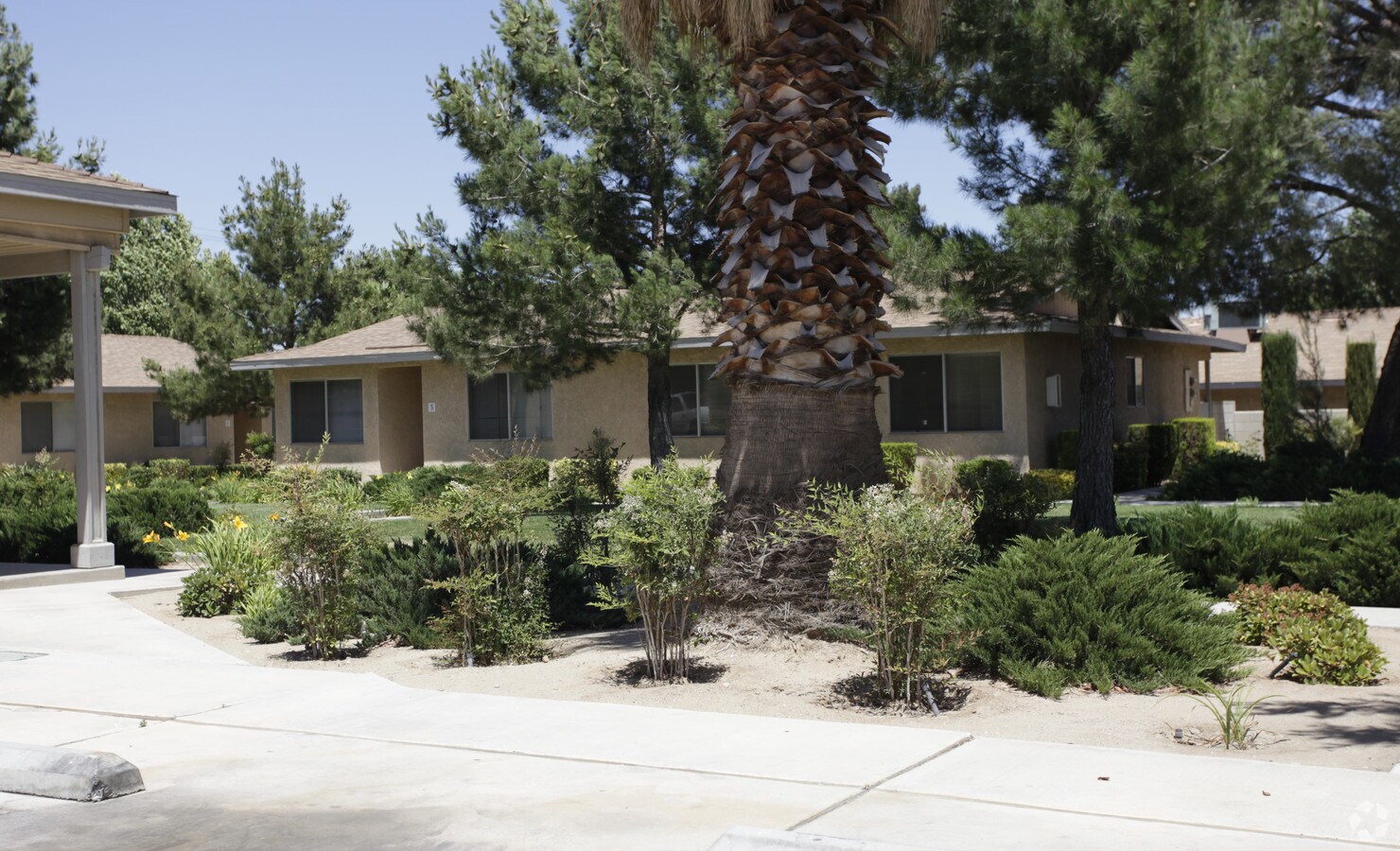 Desert Gardens Apartments - Desert Gardens Apartments
