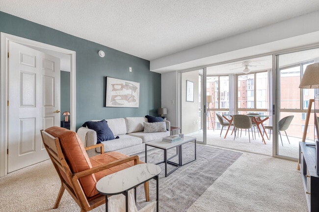 Building Photo - 450 Massachusetts Ave NW Rental