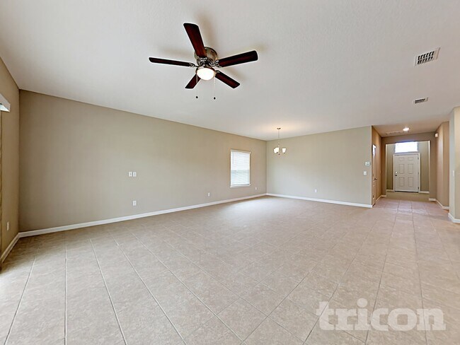 Photo - 155 Bloomfield Wy