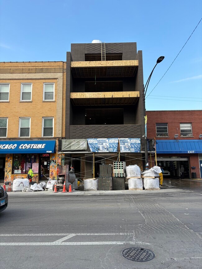 Photo - 1118 W Fullerton Ave Unit 201