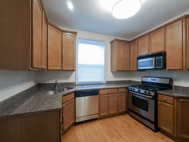 4845-51 N. Wolcott - 4845-51 N. Wolcott Apartment Unit 4845-3E