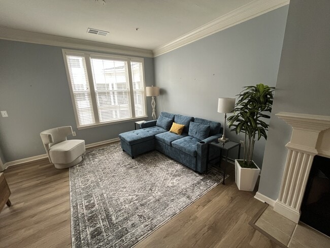 Photo - 27 Booth St Unit 345