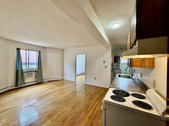 Photo - 21 Billings Rd Unit 1