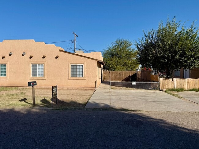 Photo - 985 S 37th Ave Unit A