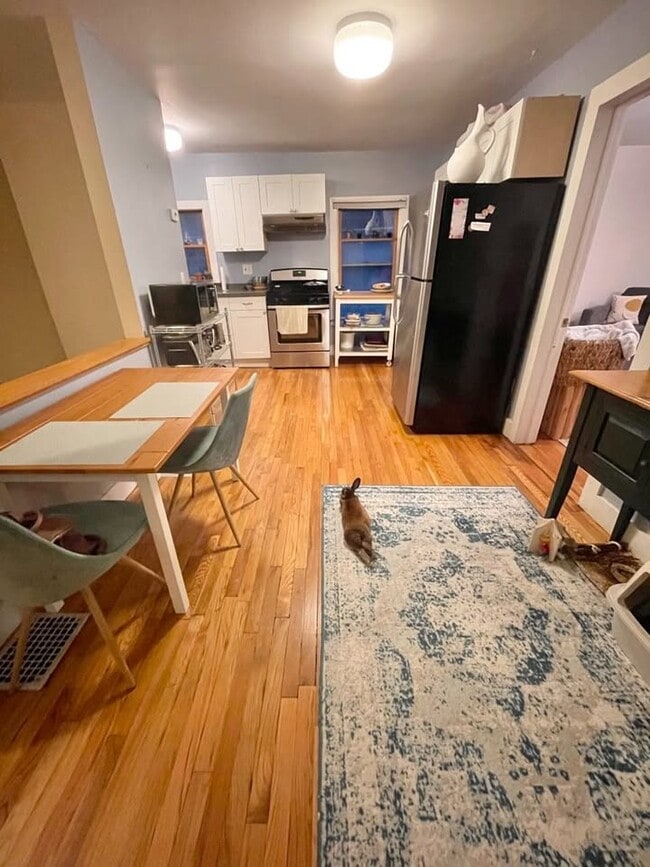 Photo - 403 Hector St