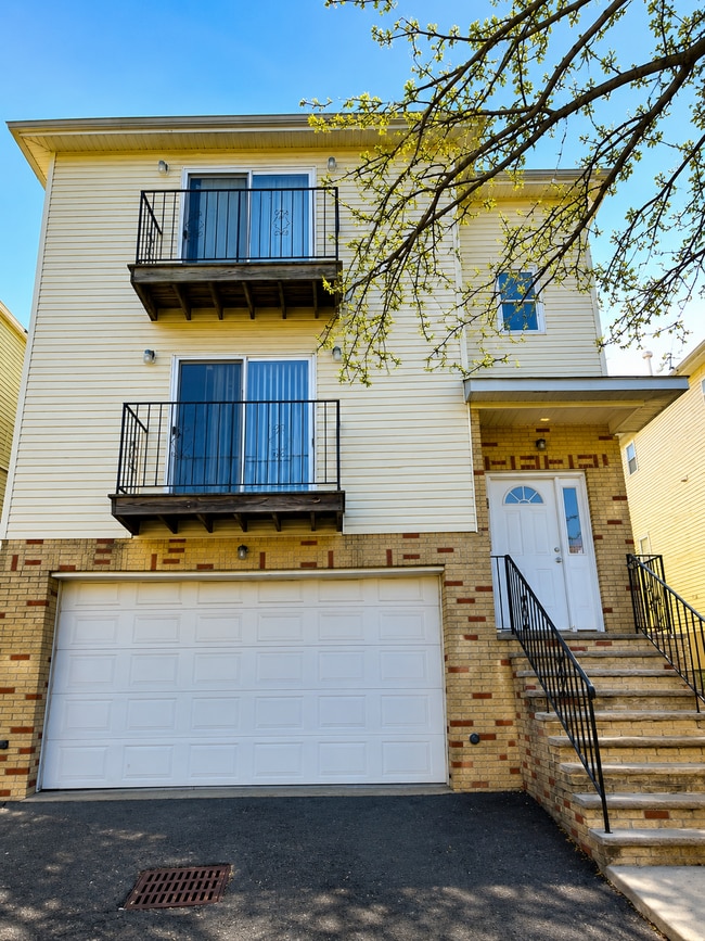 Photo - 89 Highland Ave