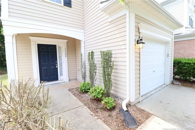 Photo - 7122 Racine Way