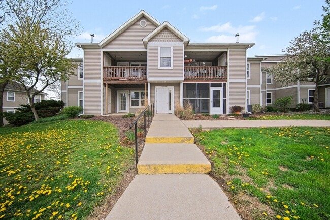 Photo - 1305 Millbrook Trail