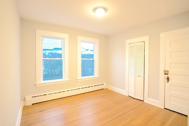 Photo - 27 Bennett St Unit lower