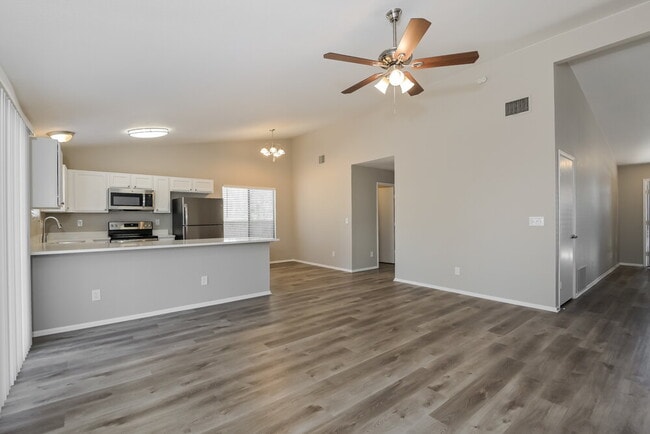 Photo - 9647 E Banbridge St