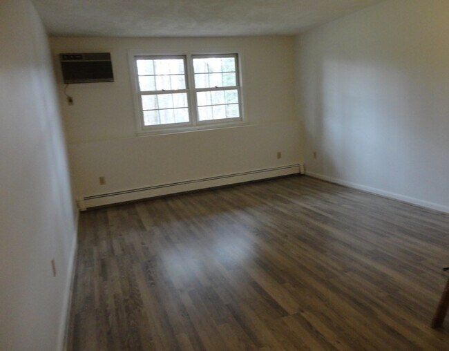 Photo - 209 Great Rd Unit A4