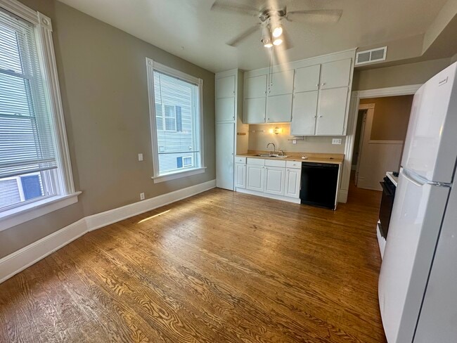 Building Photo - 2495 N Cramer St Unit 2497 N. Cramer -- Upper Rental