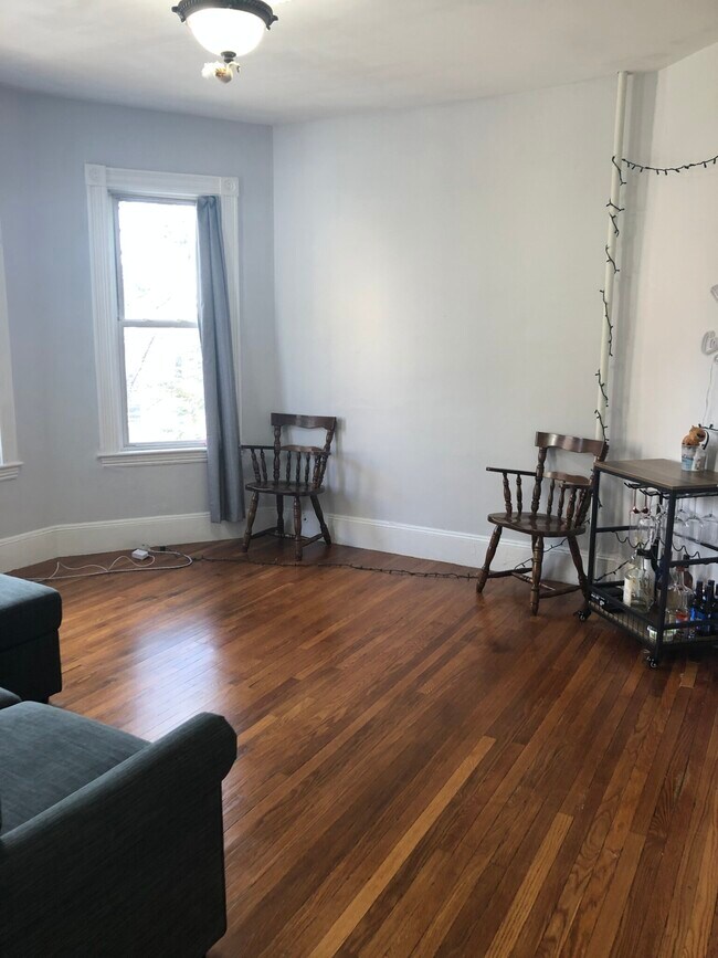 Photo - 6 Bucknam St