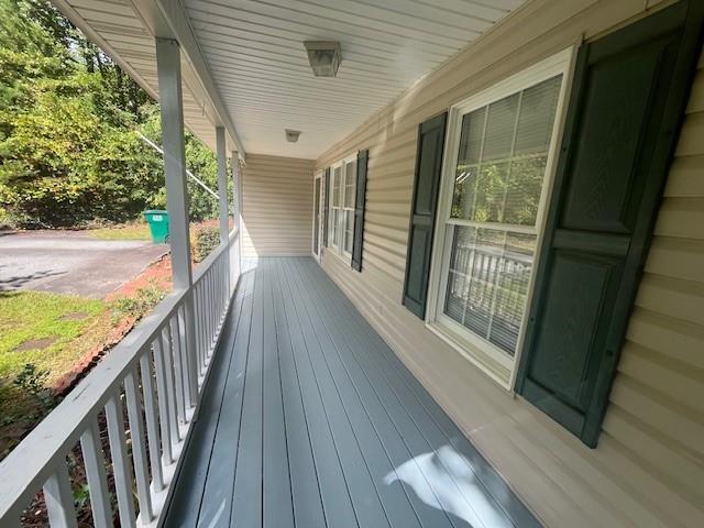 Photo - 129 Falcon Brook Dr