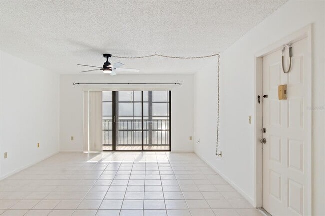 Photo - 1308 Pine Ridge Cir E Unit H2