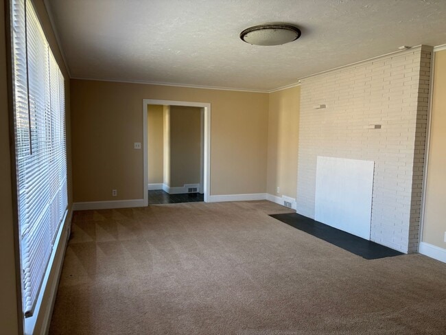 Photo - 3 BED, 2.5 BATH BRICK HOME RIGHT BY DOWNTOWN ASHEBORO!