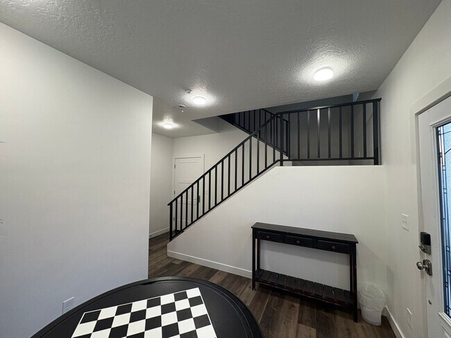 Photo - 380 Utah Ave Unit D