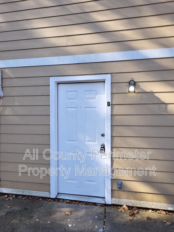 Photo - 433 Gresham Rd SW Unit B