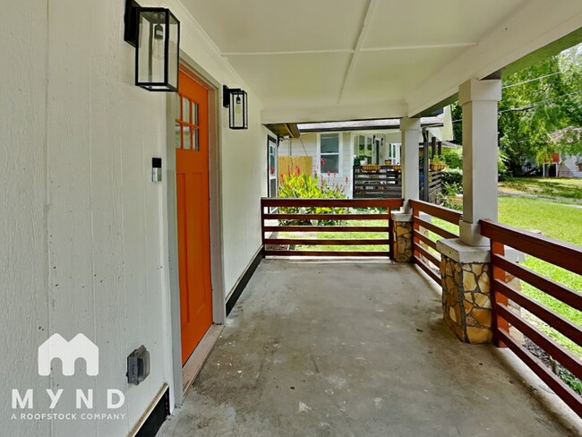 Photo - 963 Sims Ave NW