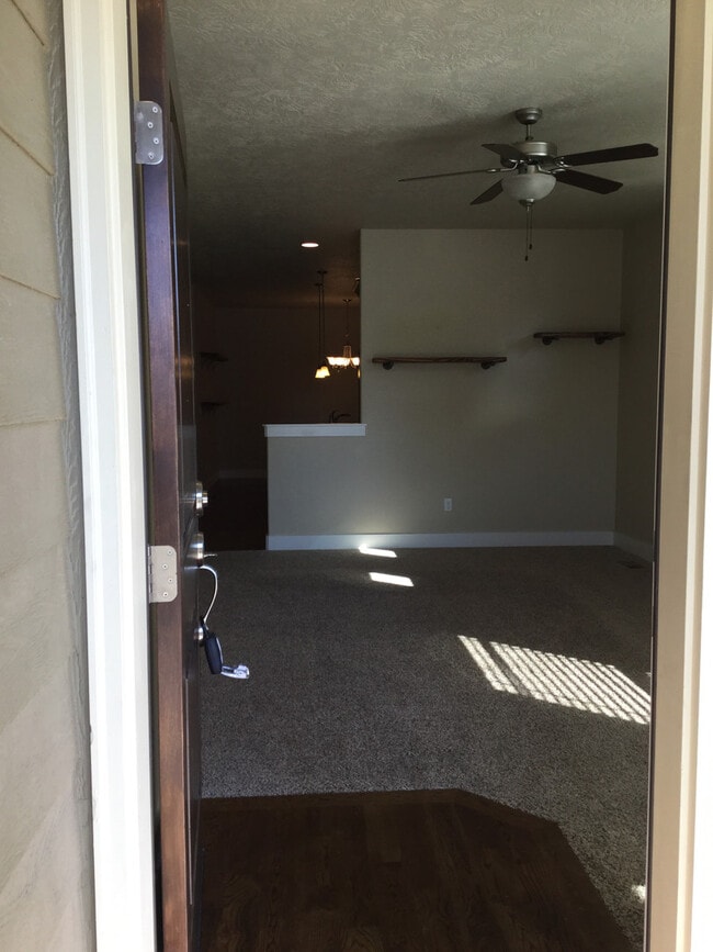 Photo - Boise, 3Bd/2.5Bth/2Car, 1743Sqft, Greenbriar Commons Subdivision