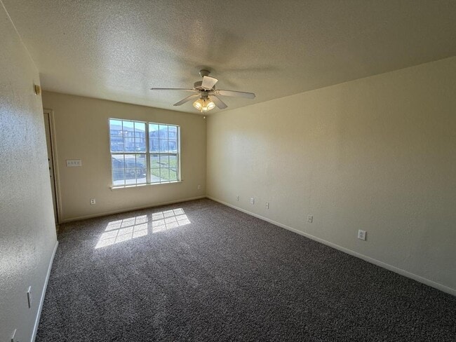 Photo - 2811 Cantabrian Dr