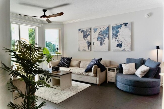 Photo - 815 NW Flagler Ave Unit 206