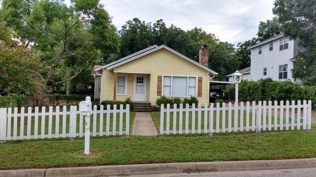 Photo - 4715 White Oak Ln