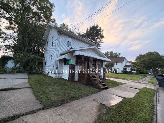 Photo - 1152 Wilbur Ave